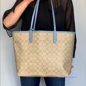 ▪️COACH▪️Blue Cornflower Reversible City Tote